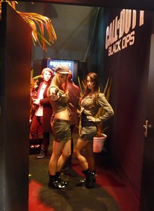 Activision - Call Of Duty Black Ops Babes