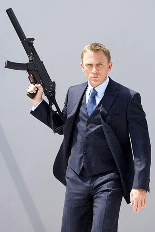 James Bond (Daniel Craig)
