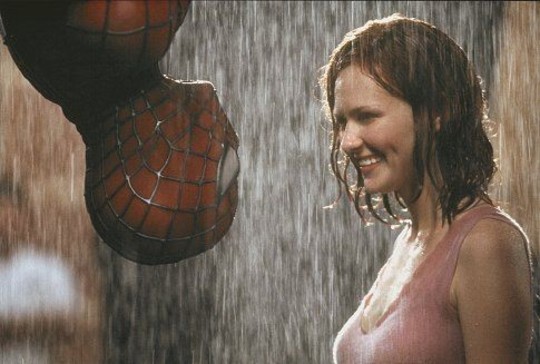 Spider-man (Tobey Maguire en principe) et Mary-Jane (Kirsten Dunst)