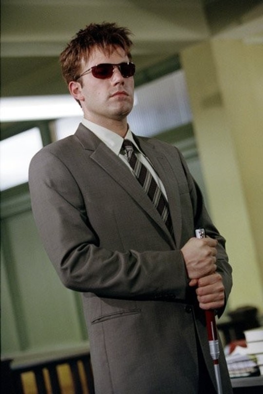 Le même en plan américain