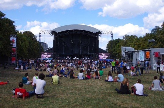 Arrivée des festivaliers (© Julie 