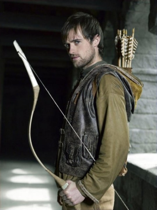 Robin (Jonas Armstrong)