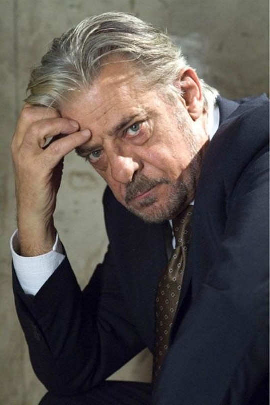 René Mathis (Giancarlo Giannini)