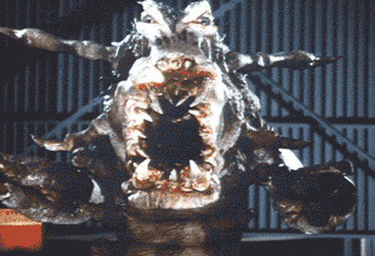 Euh... Jeffrey Jones ?