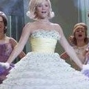 Brittany Snow en meringue