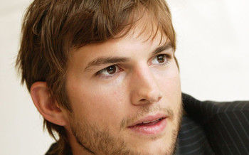 Ashton Kutcher incarnera Steve Jobs dans le biopic du fondateur d'Apple