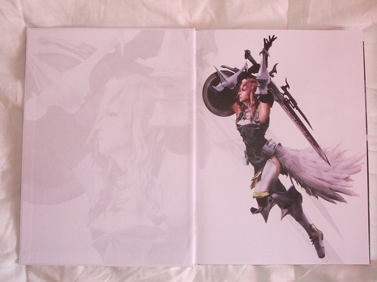 Final Fantasy XIII-2 : Le Guide Officiel Collector - Test