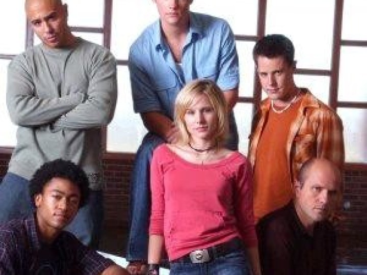 Veronica Mars sur 13ème rue à partir de mars