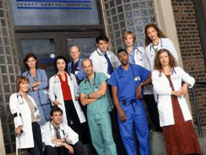 Urgences : la saison 8 en DVD